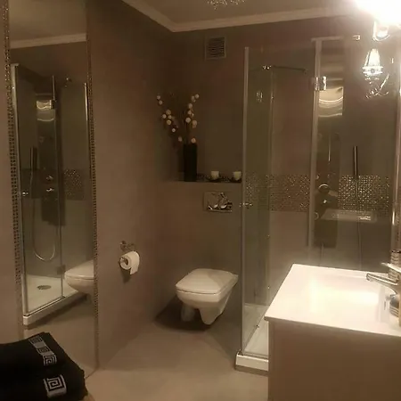 Goldstar Luxury City Centre Apartament