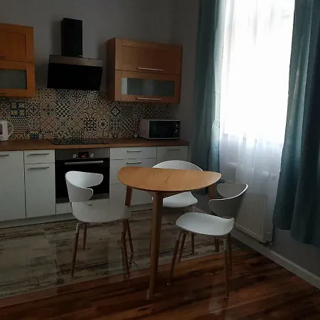Goldstar Luxury City Centre Apartament